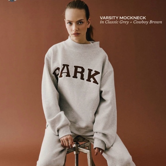 Parke 💝 Varsity Mockneck Sweatshirt NWT Valentine’s Day - Picture 4 of 7